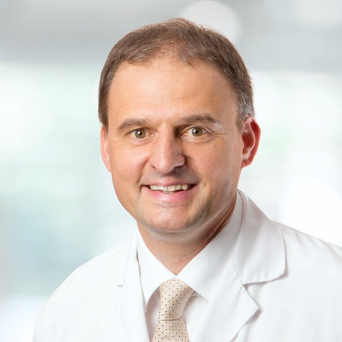Portrait photo of Dr Michael Krause