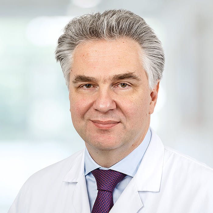 Portrait photo of Prof Ludwig Theodor Heuss, MD